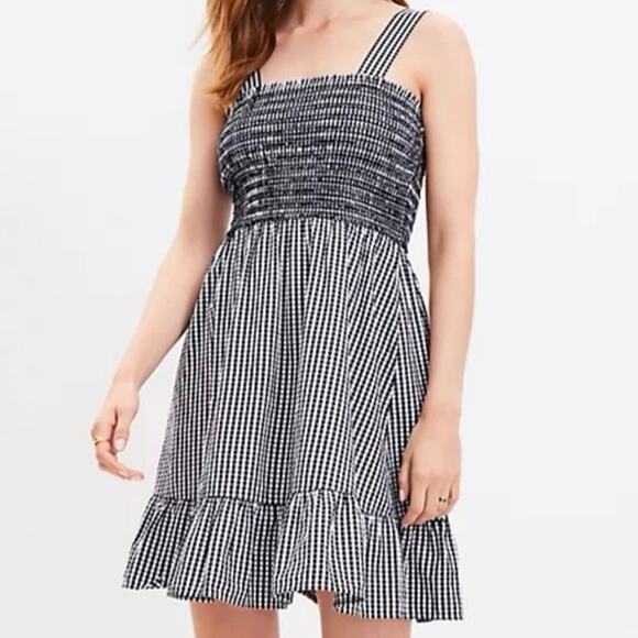 NWT Loft Black and White Gingham Smocked Strappy Flounce Dress Size L - Picture 1 of 10